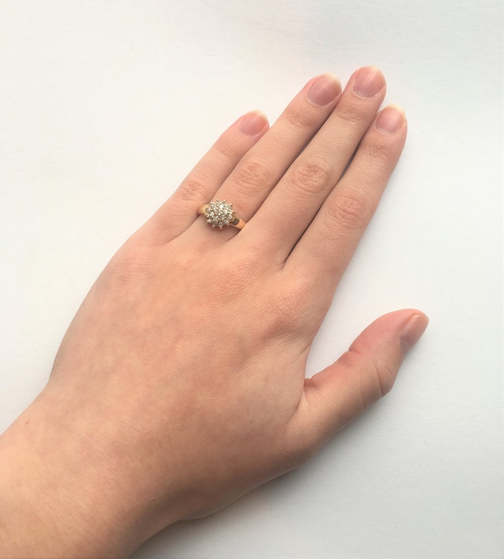 Antieke ringen - Geelgouden entourage ring diamant
