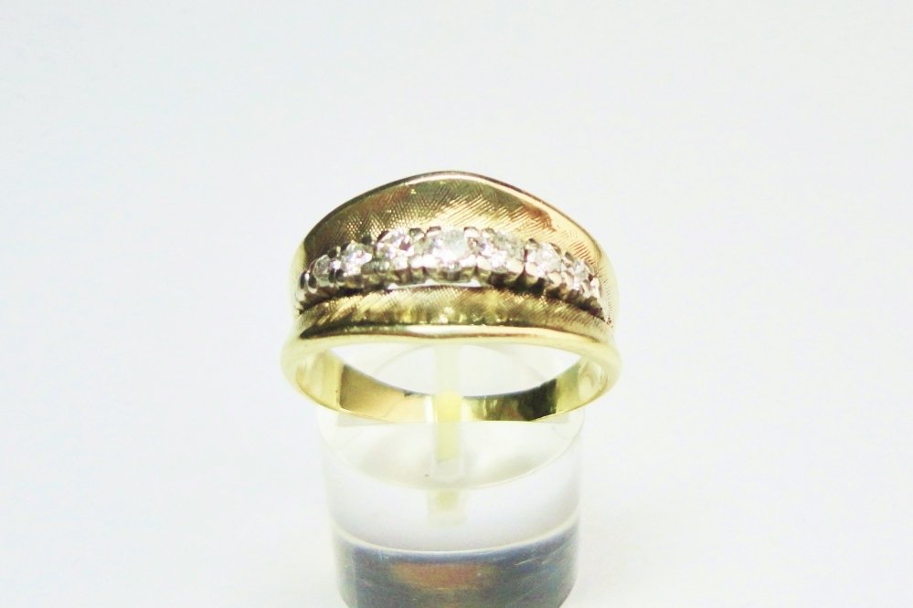 Antieke ringen - Verkocht Gematteerde rijring diamant