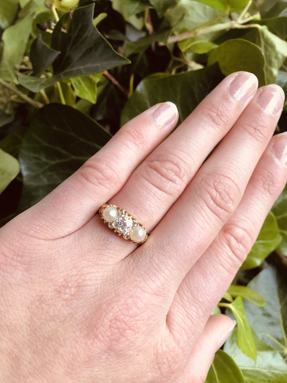 Antieke ringen - Victoriaanse rijring parel diamant
