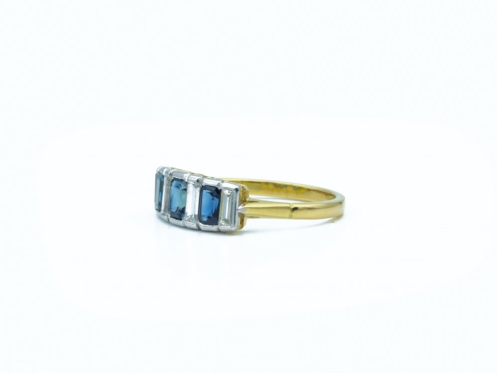 Antieke ringen - Art Deco saffier baguette ring