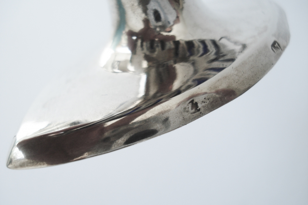 Antiek zilver overig - Zilveren zoutvat met blauw glas