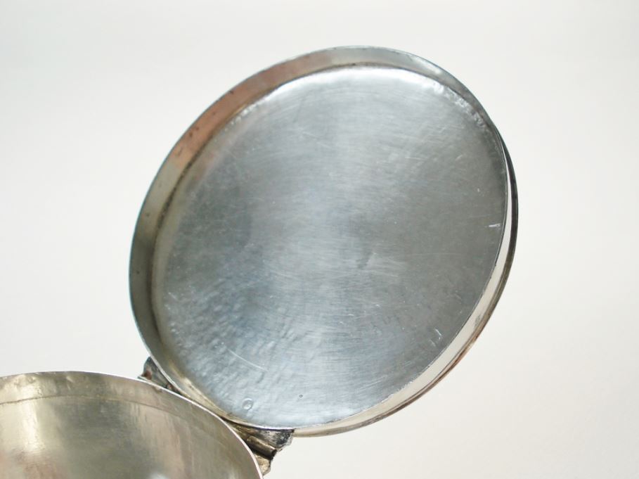 Antiek zilver overig - Verkocht Zilveren koektrommel rond