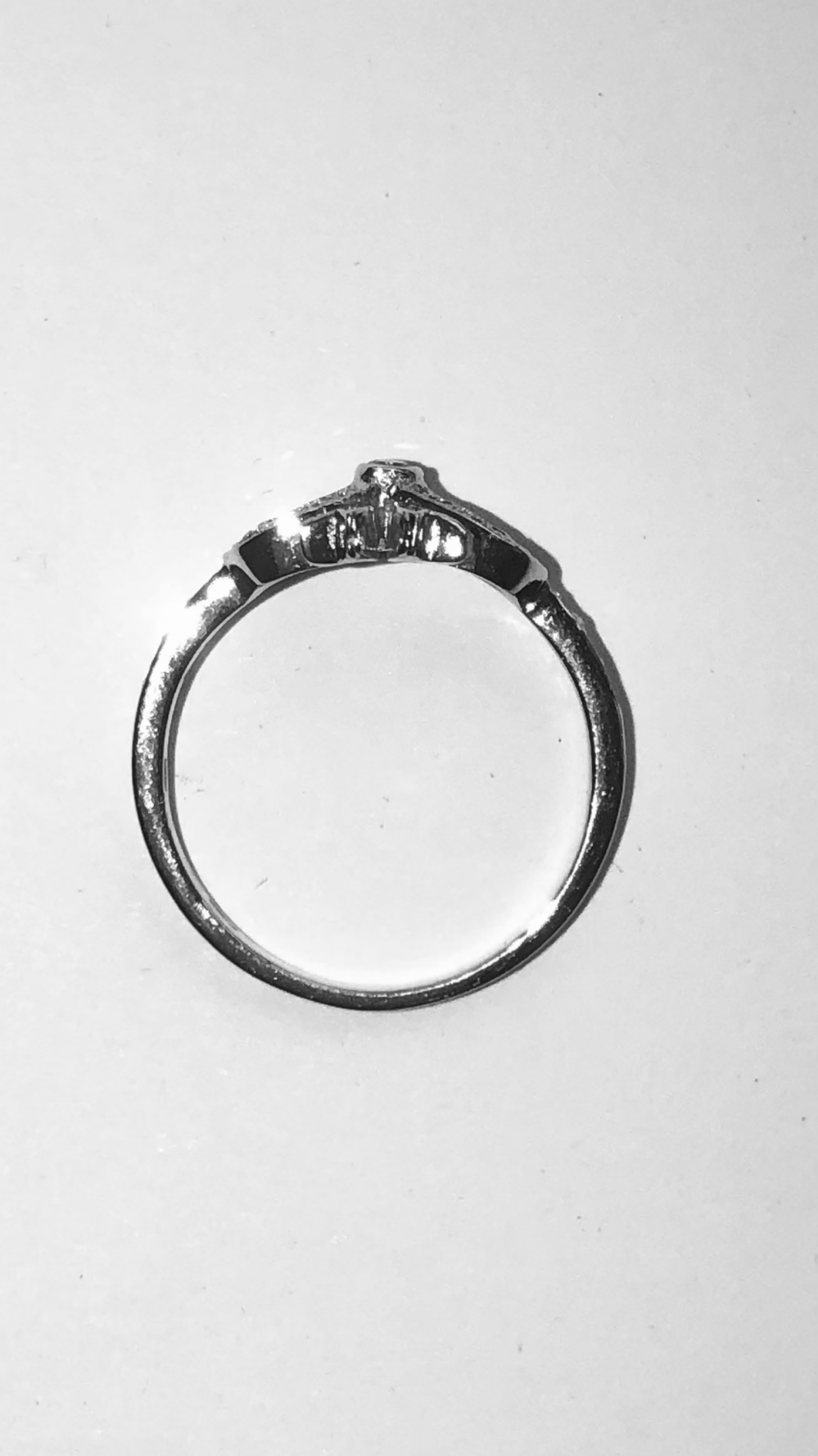 Antieke ringen - Gereserveed Witgouden strik ring diamant