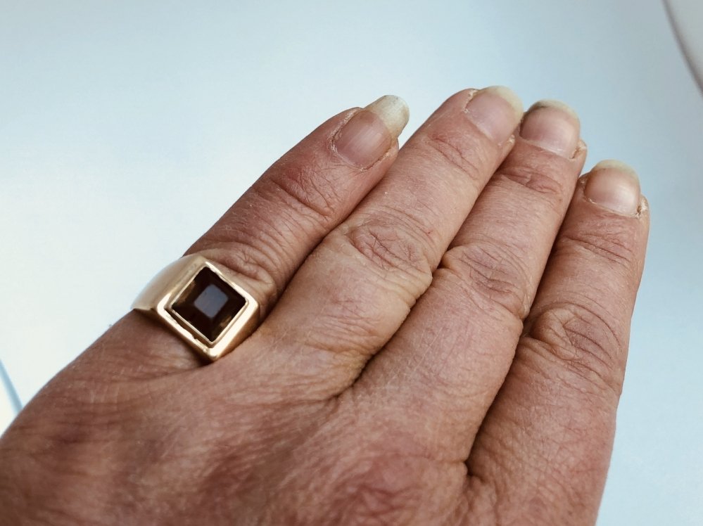 Antieke ringen - Vintage ring met carre  rookkwarts .