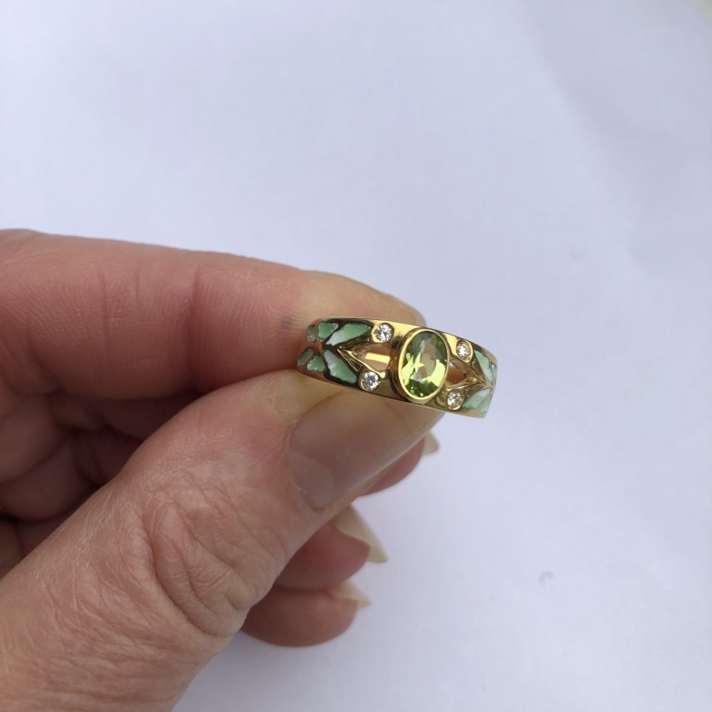 Antieke ringen - Emaille ring peridot diamant