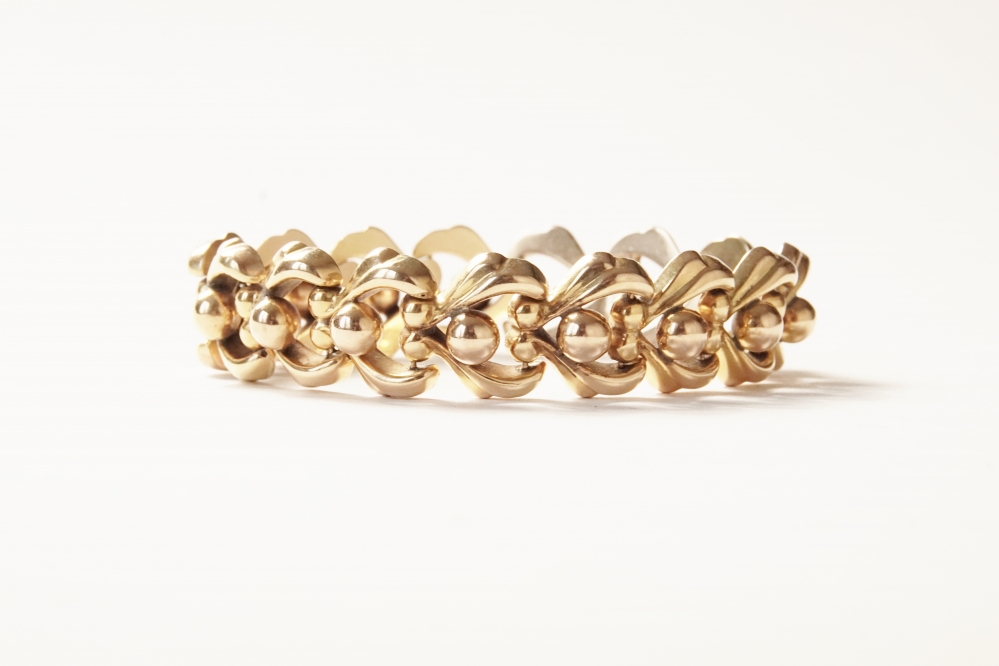 Kettingen en Armbanden - Verkocht 60er jaren armband bolletjes schakel