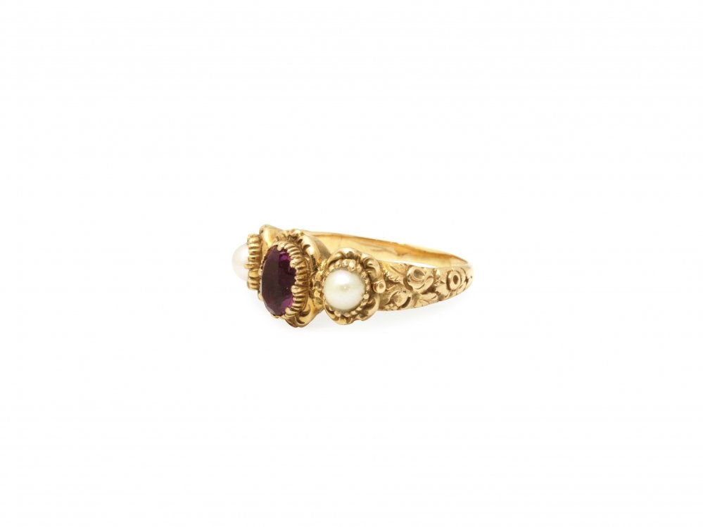 Antieke ringen - Verkocht Antieke ring amethist
