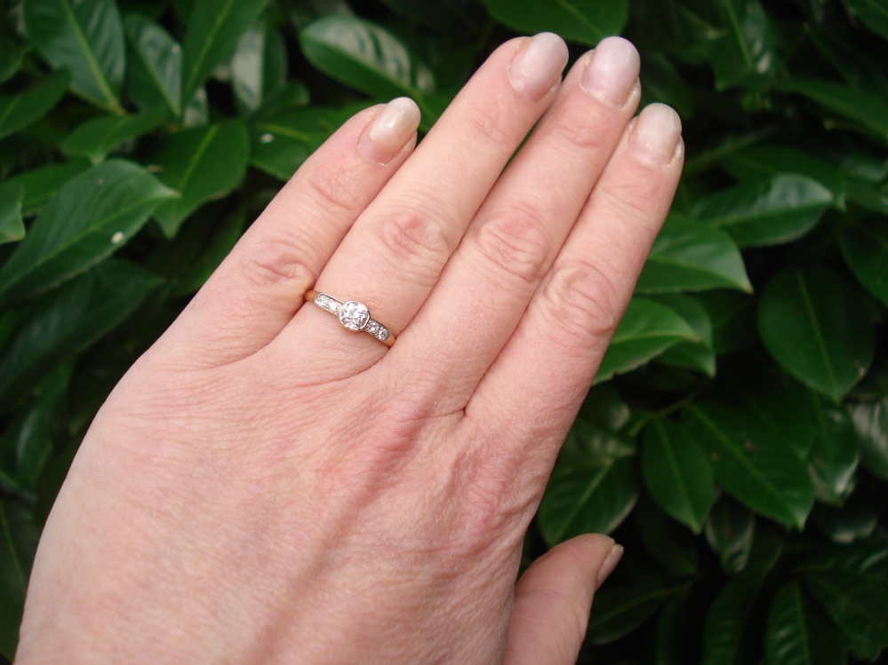 Antieke ringen - Verkocht Verlovingsring briljant