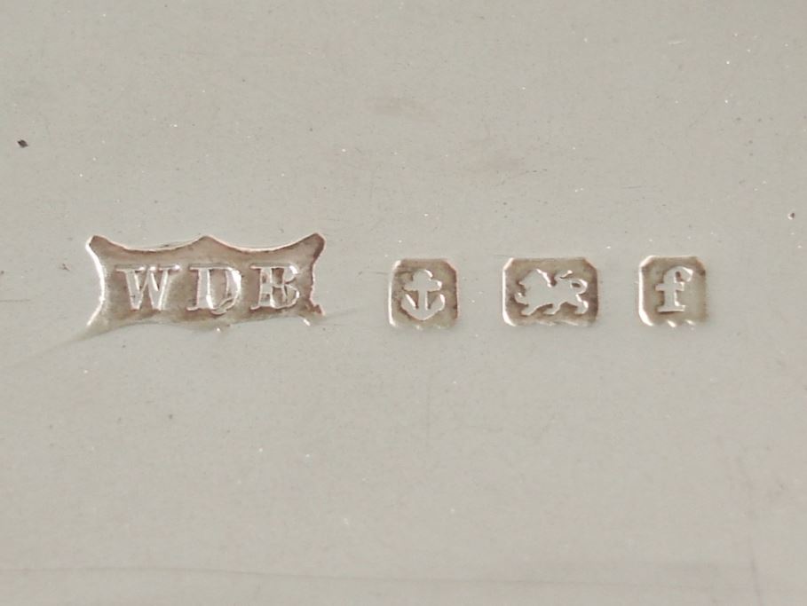 Antiek zilver overig - Verkocht Zilveren doosje emaille guilloche