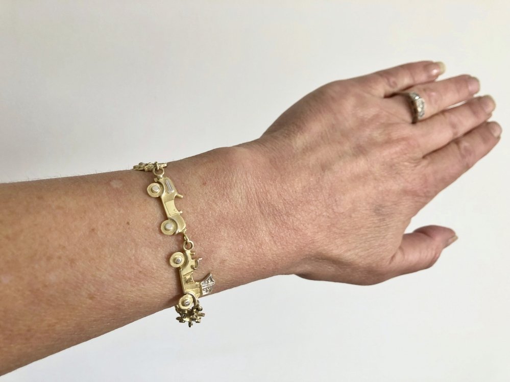 Kettingen en Armbanden - Oldtimers armband goud
