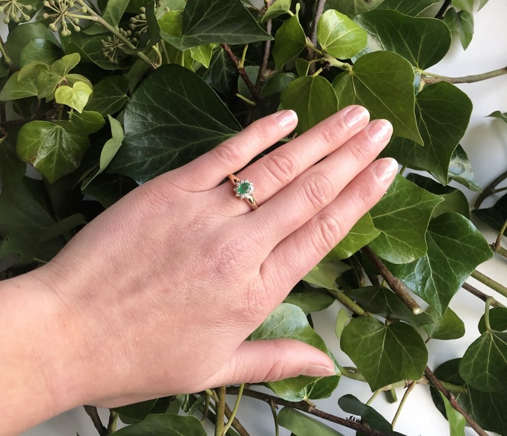 Antieke ringen - Geelgouden ring smaragd diamant