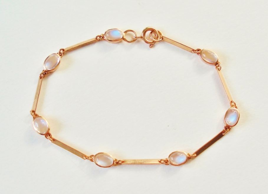 bijkeuken Elegantie Assimileren Anita Pottera juwelier antiquair,Rosé gouden armband maansteen