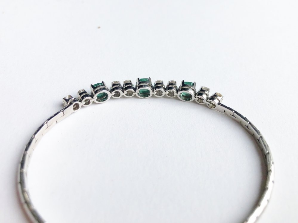 Kettingen en Armbanden - Witgouden armband smaragd