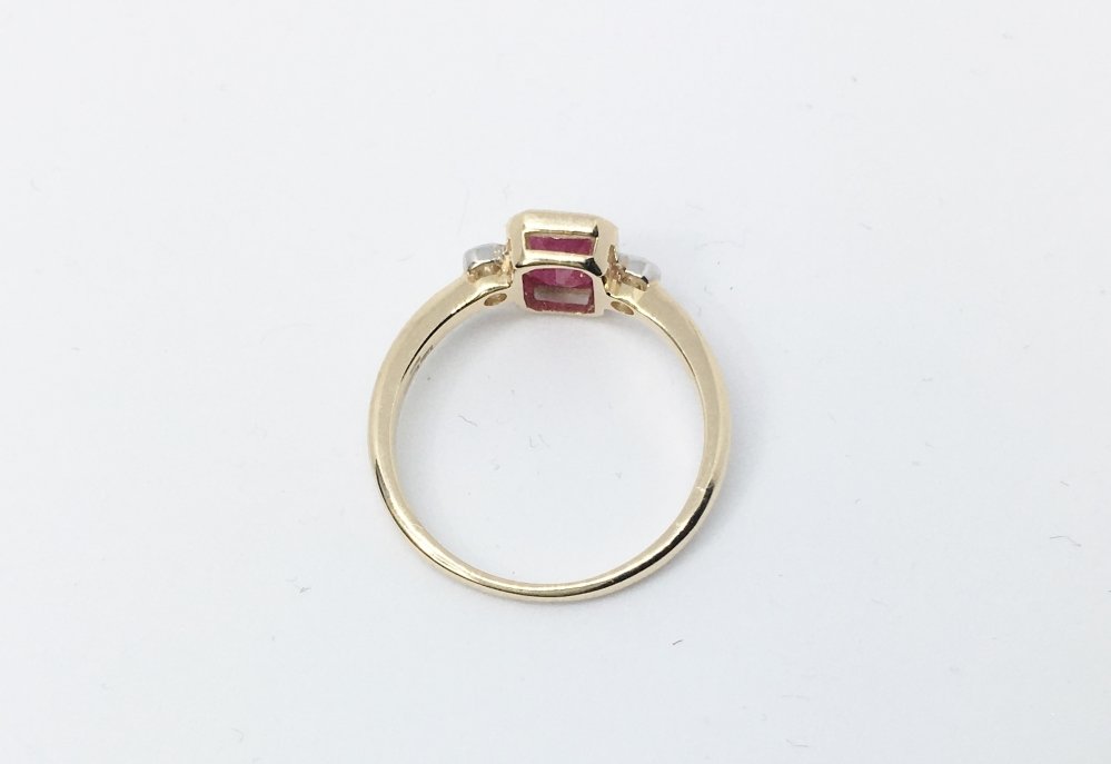 Antieke ringen - Geelgouden ring baguette robijn