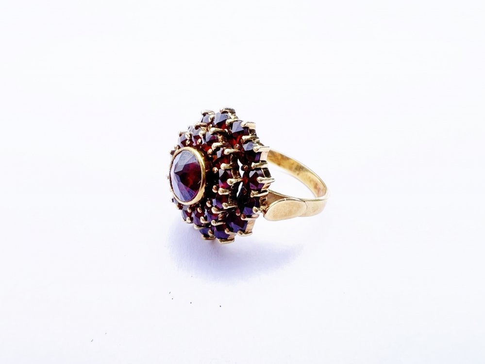 Antieke ringen - Gouden Vintage granaat ring 